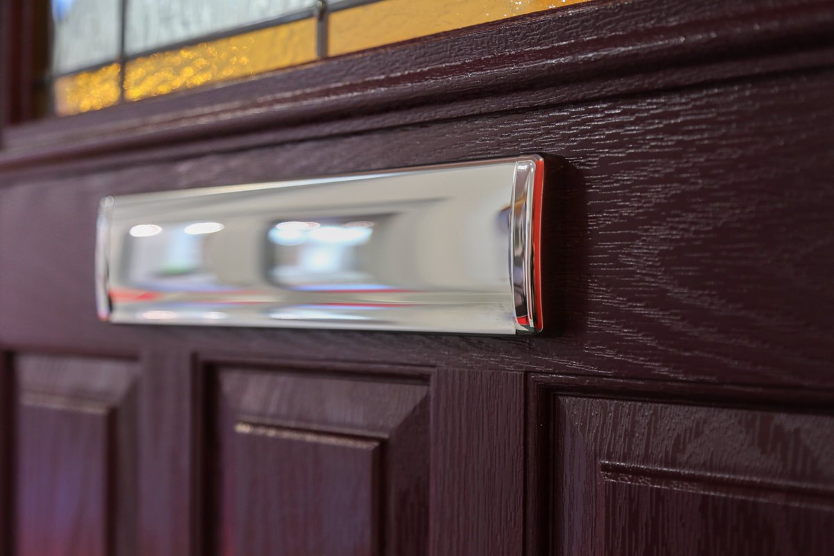Xtremedoor1's tweet photo. Our doors wouldn't be the same without some great looking door furniture @IngeniousLocks @UAP_Limited #compositedoors #compositedoor #doors https://t.co/67tfgleBJn