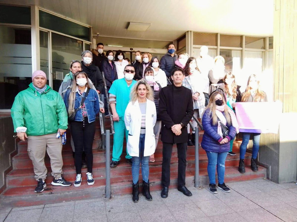 ezenavarroate's tweet photo. Urgente regularización de pago y pase a planta permanente de lxs becarixs.@atemdp @ATEBuenosAires @nkreplak @danieltemperoni @quedigital1 https://t.co/cJzM55y1Re