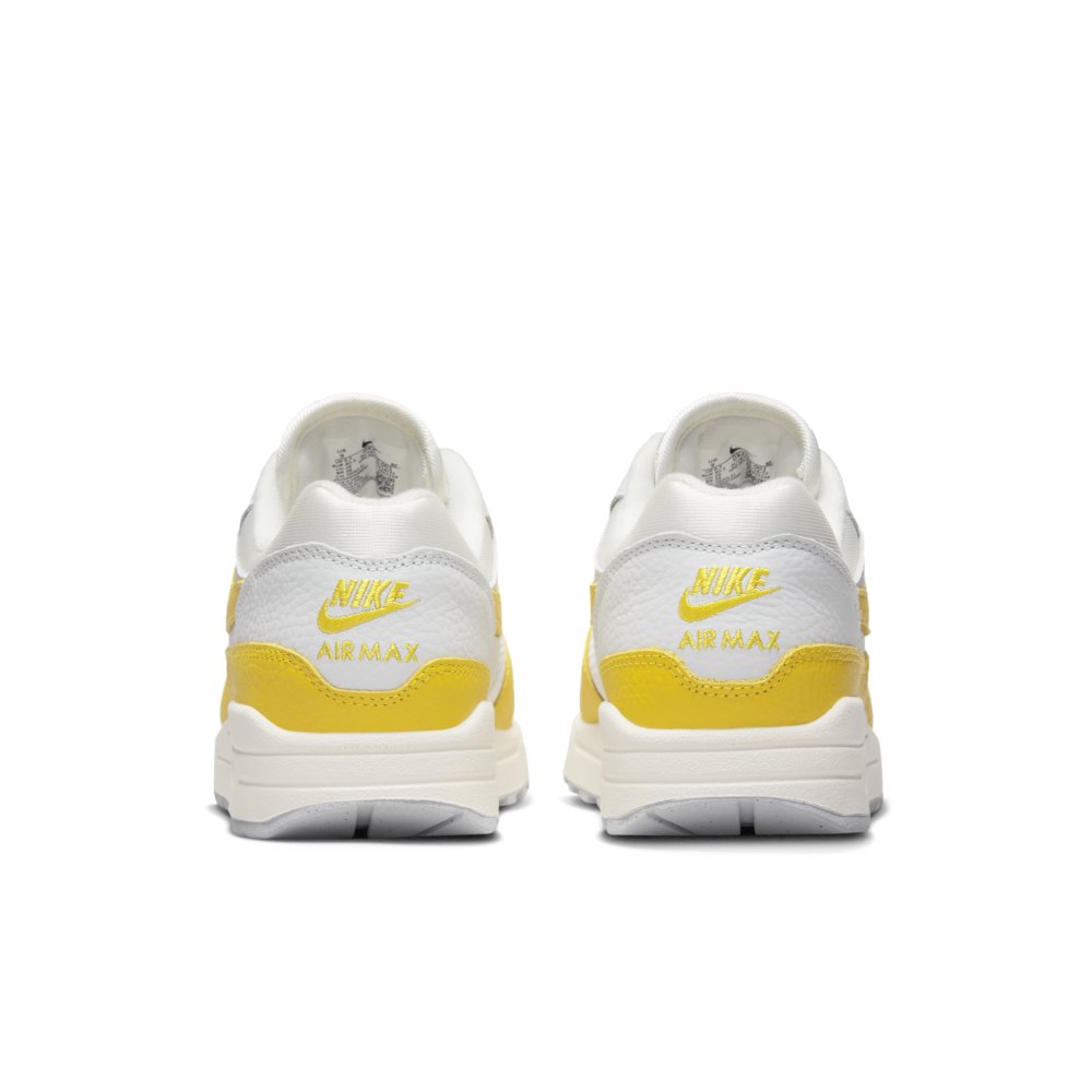 CaminoTV's tweet photo. OHHH le banger pour l'été 🍋 https://t.co/NKKLqETieh