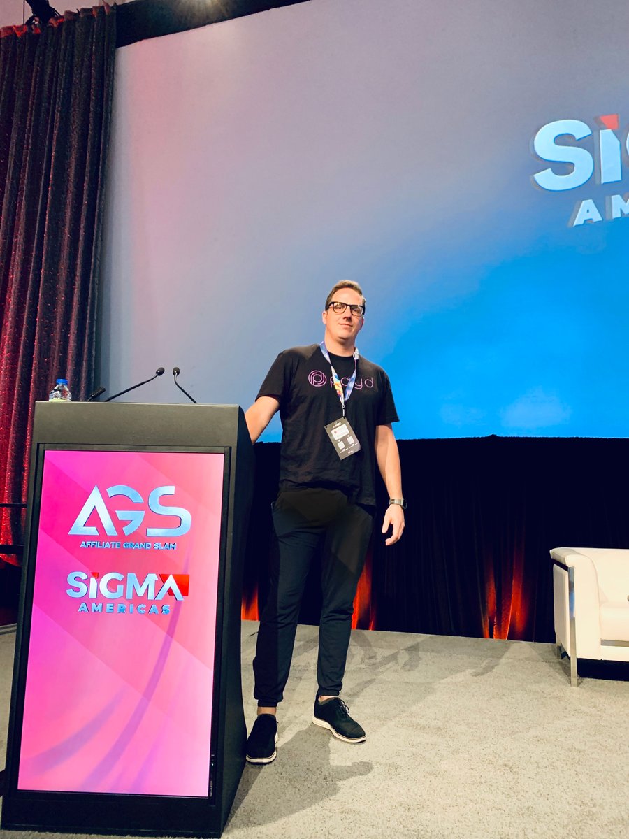 Today's the day, catch Jonathan Hillis on stage at AIBC Americas. He will be pitching along some of the best startups in North America, competing for the grand prize of a $500,000 investment. 

#education #investment #startups #stage #pitch