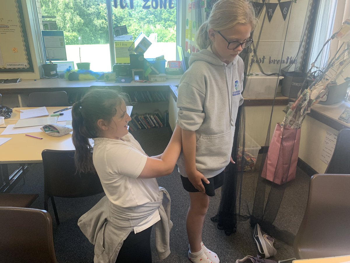 gilwern_school's tweet photo. #GilwernYear6 have explored measuring using our hands, straws and the Gilwern stick with @KHSMrsCMaths We had totally different answers. Surely that’s not accurate measuring! We began coming up with ideas of why this didn’t work #mathsnumeracy #ambitiouscapablelearners @KHS_Maths https://t.co/54PfsesBs2