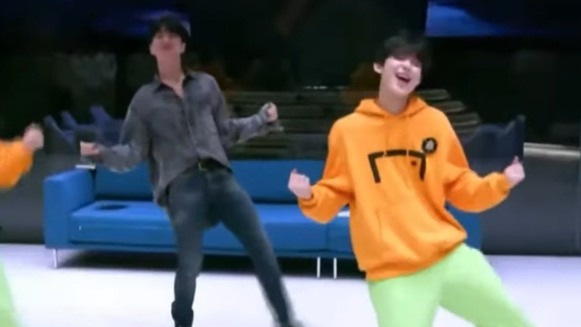 _TEAMSVT's tweet image. does it ever                        just how fast
drive you                            the night
crazy                                   changes