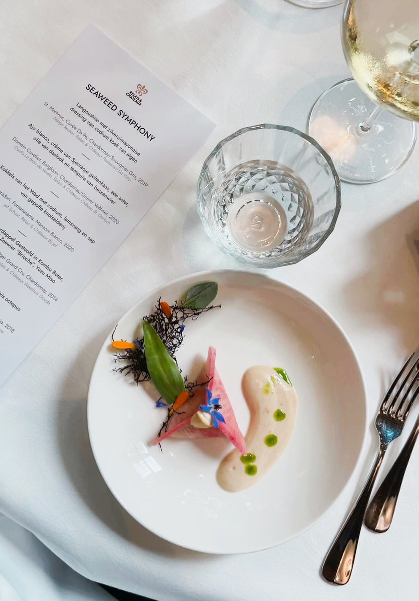 Today on #worldoceansday we want to share our commitment to live in harmony with the ocean and raise awareness on the importance to unite to restore its vibrancy and ensure this respected source of new life.

#relaischateaux #revitalizetheocean