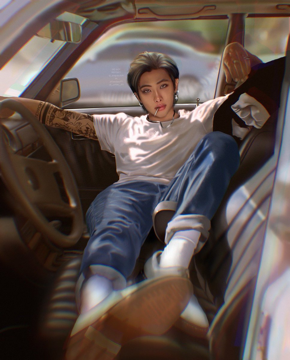 _singularitykth's tweet image. Let’s go for a ride 👀🥵

#namjoon #namjoonfanart #fanart #rm #bts #방탄소년단RM