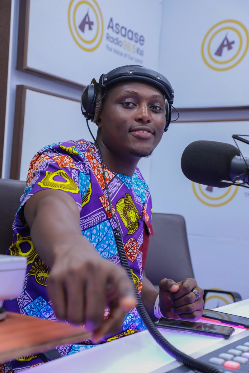 Asaase985ksi's tweet photo. He's in!!!

Loaded with dopeness and heat!!! 🔥🔥🔥🔥

TUNE IN!!!

It's Arafat Musah on the #RUSHHOURonAsaase 

#365daysdown 
#AsaaseKumasi https://t.co/54mFRVYYLG