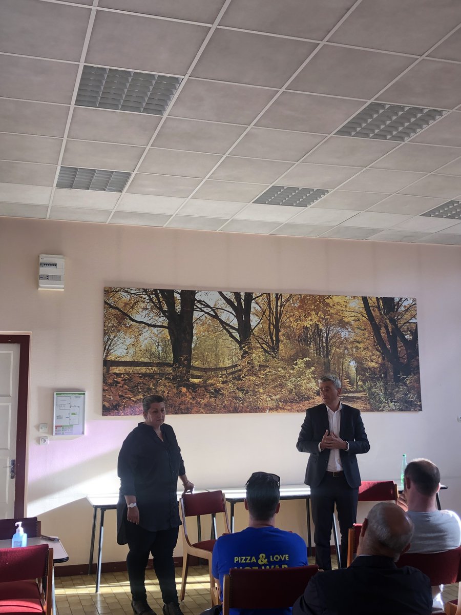 🔵 A Rive de Gier lundi et à l'Etrat hier, partout la candidature que je porte avec <a href="/ChrysteleAGUILA/">ChrystèleAGUILAR</a> mobilise ! 🚀
⚪ Direction L'Horme ce soir et Valfleury demain.
On continue !  
#legislatives2022 #circo4203 #pleinemploi