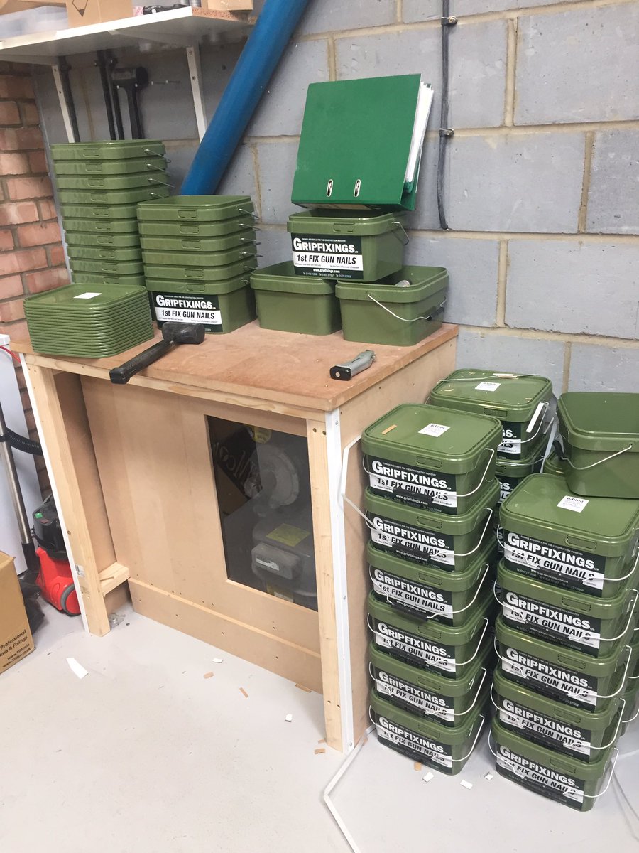 gripfixings's tweet photo. TUBBING STATION underway today!

Many gun nails to be tubbed in our own GripFixings weather proof tubs!

#contractor #building #outdoors #roofer #london #essex #suffolk #Construction https://t.co/eBO5yhjPbd