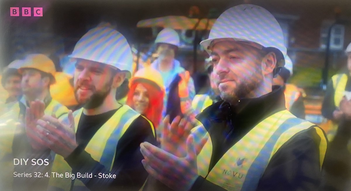 _SocialValue's tweet photo. Very proud of the @_NovusSolutions team who supported @DIYSOS in #Stoke #FeggHayes helping turn unused wasteland into a community hub #GivingBack #MakingADifference https://t.co/WqAIozOoeC