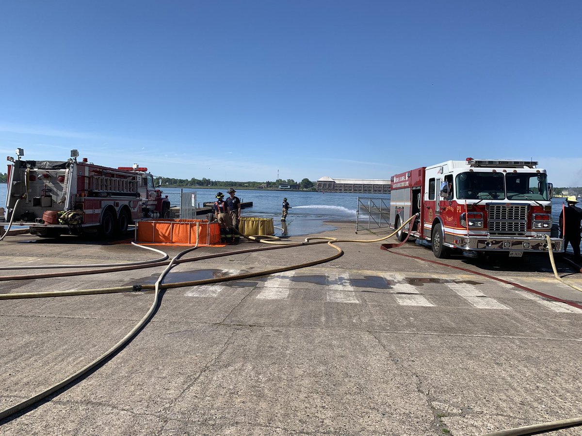 SaultFire's tweet image. Crews are doing Pump Operations training at the @BushplaneCentre today ! 🚒 🔥 💧 ☀️ #pumpops @CitySSM @ChiefPJ