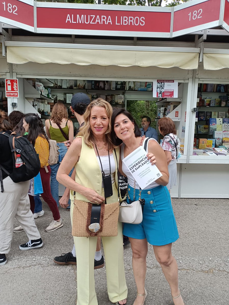 lideditorial's tweet photo. ¡Muchas gracias a los autores de Cómo construir la #ExperienciadeEmpleado por su participación en las sesiones de firmas en @FLMadrid en @almuzaralibros!
Nos acompañaron @Lol_Mora @Daviz66 @jmartinezarroyo @anam_cadiz #AlbaHerrero y #EstherPoza

@Disbook_es @Asociacion_DEC https://t.co/toSqAihSiA