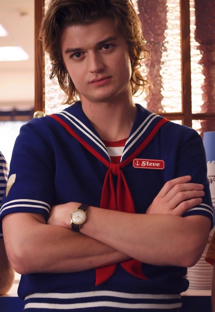 alecastilla_'s tweet photo. Los hombres: preferimos a las rubias 
Ya, y nosotras a Steve harrington https://t.co/O3i1XiUhW1