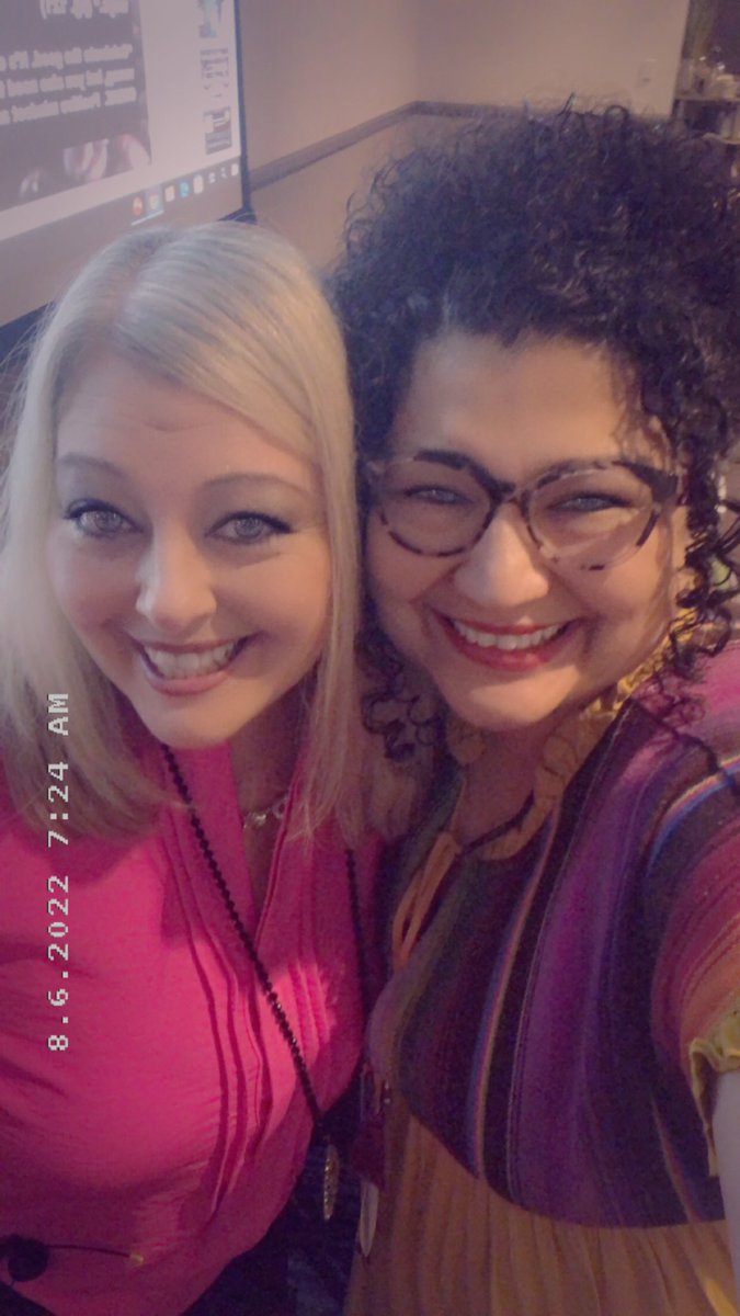 annette_mia's tweet photo. Love us some Spec-Tacular @pinkpatterson !!!! #principalrockstars @TEPSAtalk  #WeLeadTX https://t.co/3xkyl8VQn3