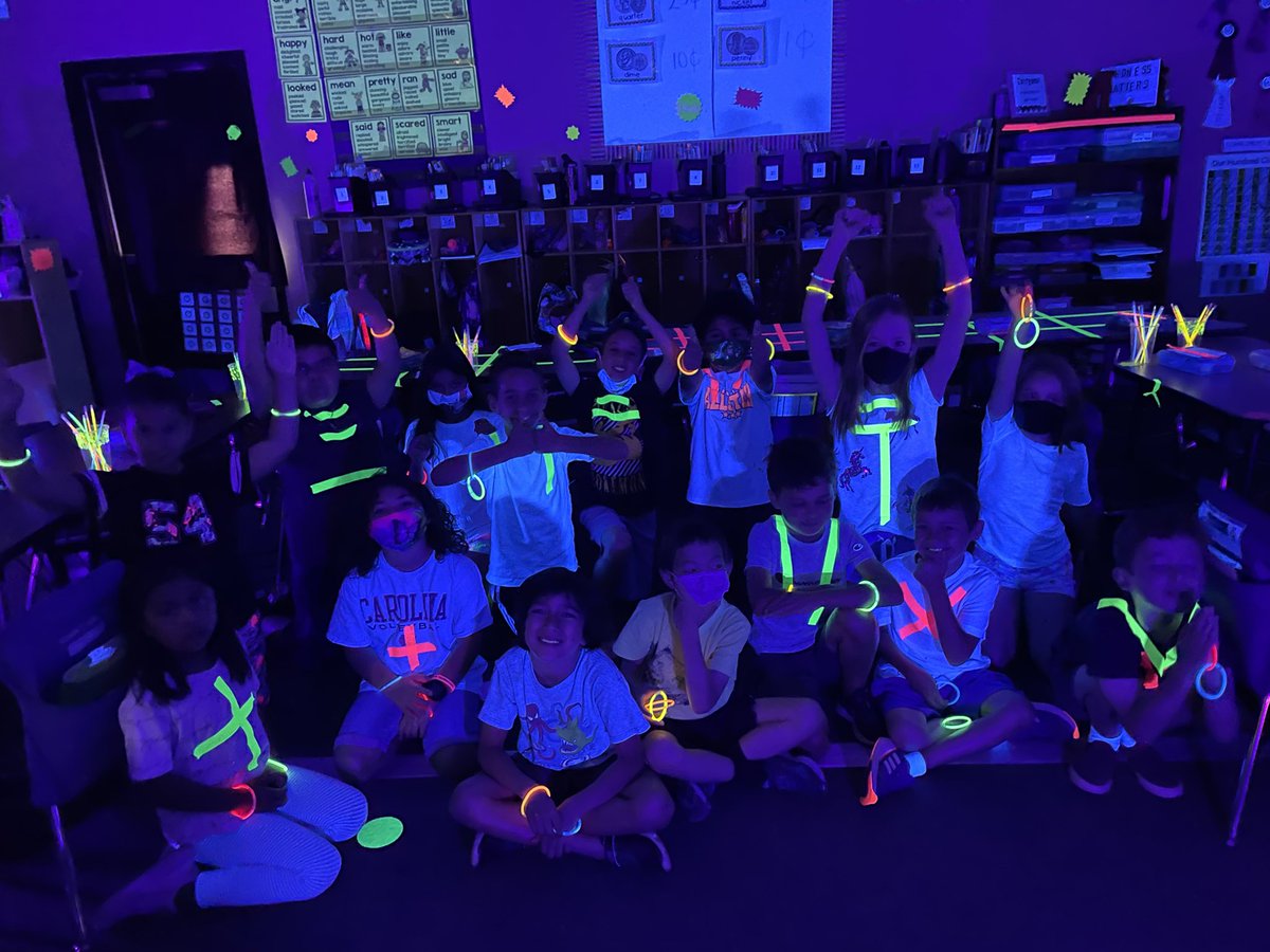 MaddenClass's tweet photo. Glow Day was a success! I’m exhausted but they had fun! 2 more days
#fwesspotlightslearning https://t.co/1HoZIAoOTw