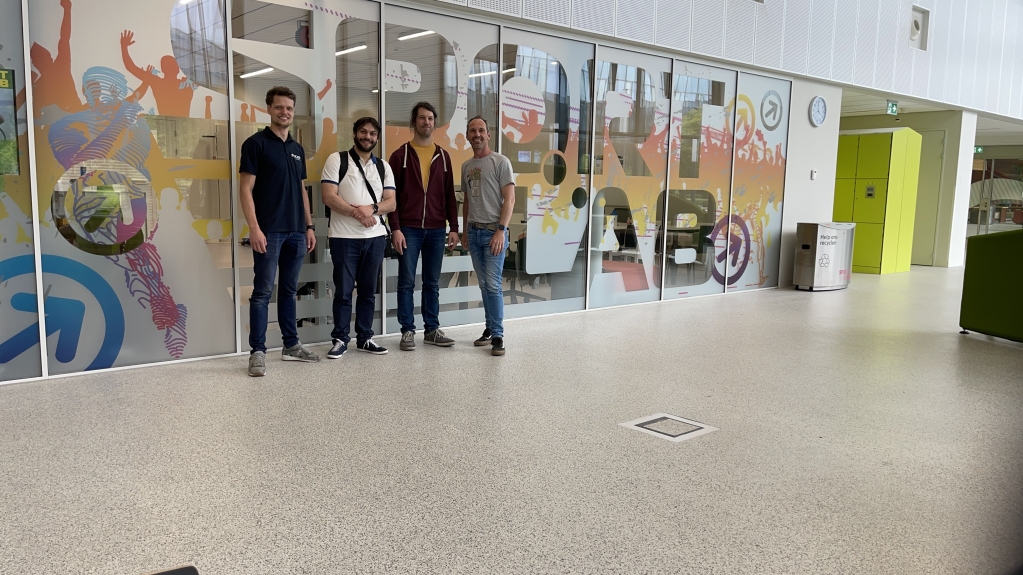 ThePowerTracker's tweet photo. π³π± Dutch moments for the #gpexe team.
@dehaagse is now equipped with the new #LPSsystem for #indoormonitoring.
Welcome onboard, mates! π€
#gpexePeople
@SportlabZ
@procarebv https://t.co/vig8f3fCsy