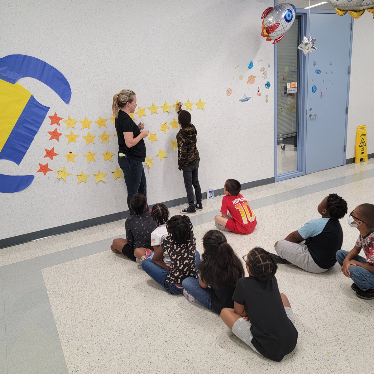 #AttendanceMatters at #CampJohnson <a href="/DuncanJoclyn/">Joclyn Duncan</a> scholars track thier attendance data daily! @IntotheFuture22 @1kauguste <a href="/BSLewis91/">Breanna Lewis, M.Ed.</a> #AldineFuture