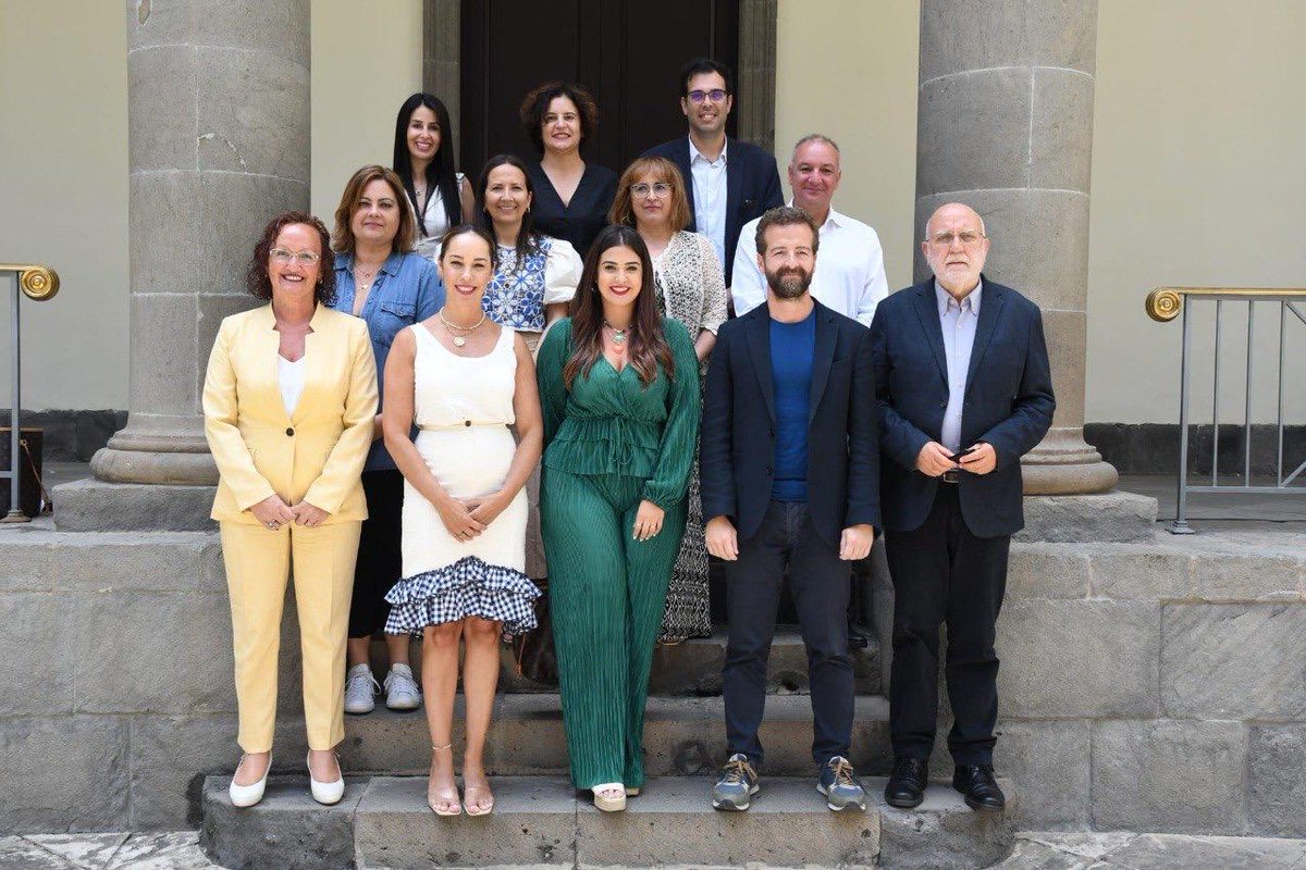📣Aprobada a trámite la Ley del Sistema Público de Cultura por unanimidad 👌. L@s consejer@s de Cultura de los cabildos insulares, han acompañado al viceconsejero @JMarquezFand hoy en <a href="/parcan/">Parlamento Canarias</a>