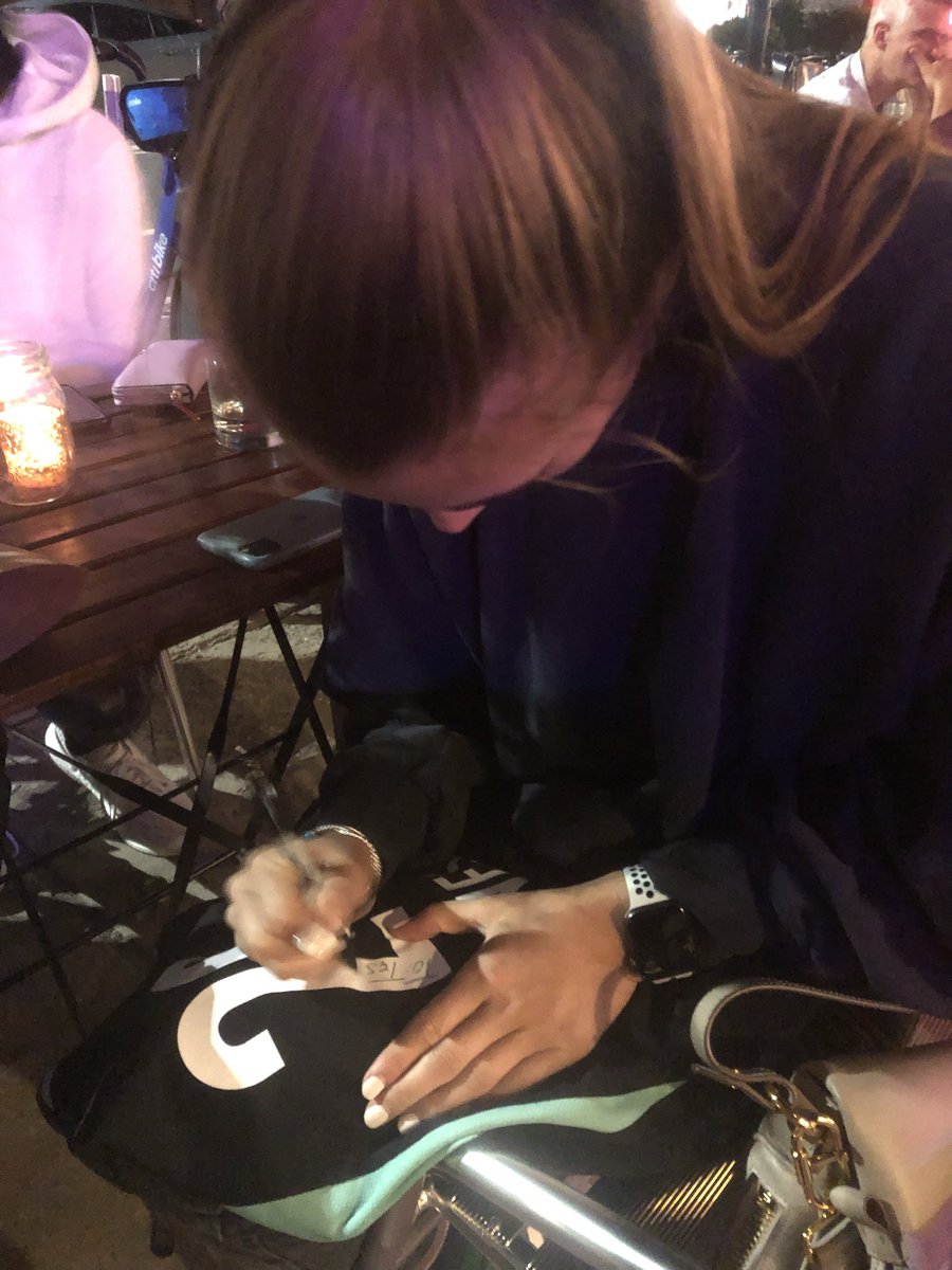 bxvii2's tweet image. Good gawd 10-11 #abucket #sabrina #newyorkliberty