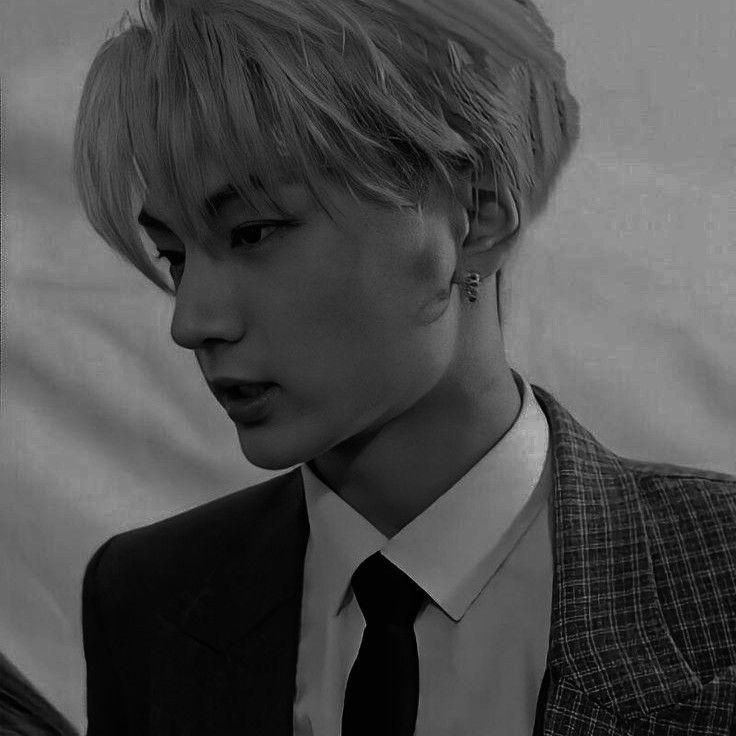 “Fated to love him”

a #jaywon au where: 

austin (jw) is a part of a dancing team and a trainee, and accidentally meet jay because of a “taxi fee” but austin doesn’t know that ezekiel (pjs) is the basketball captain of his rival school and challenge austin to love him.