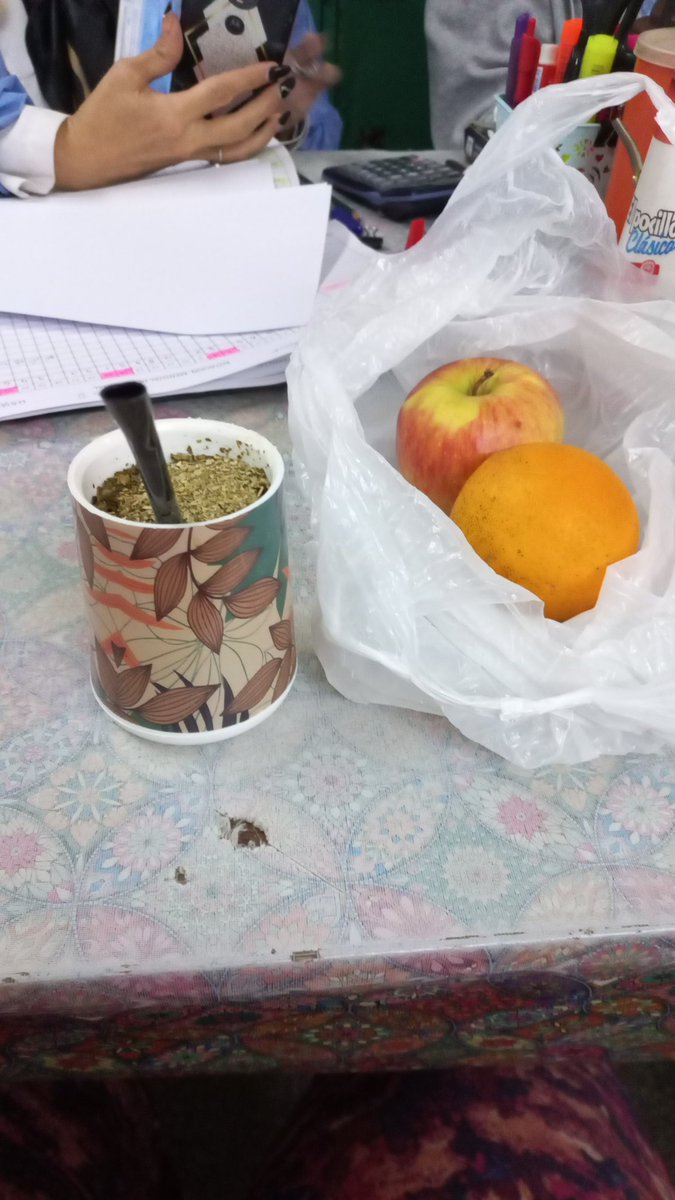 bealedesma89's tweet photo. #BuenMiercoles #Breaklaboral #Laeternadieta https://t.co/Dt2BIxH5oR