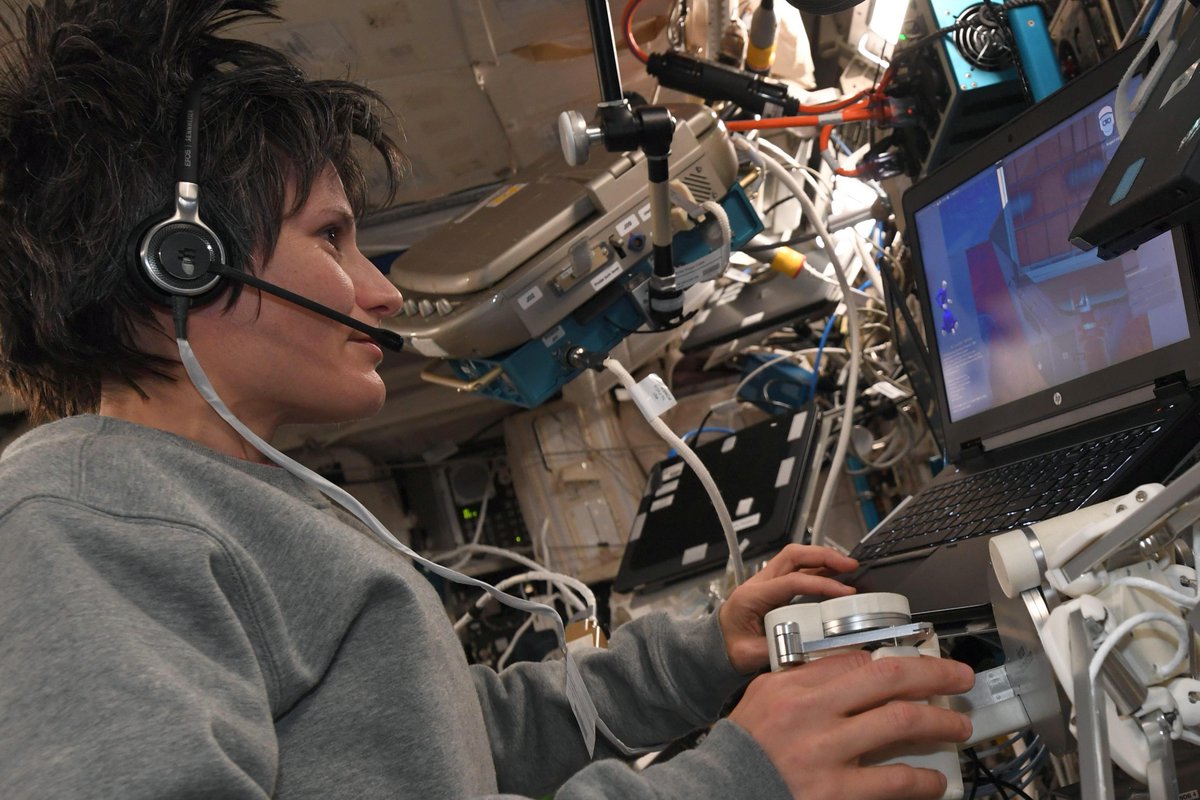 Samantha Cristoforetti tweet media