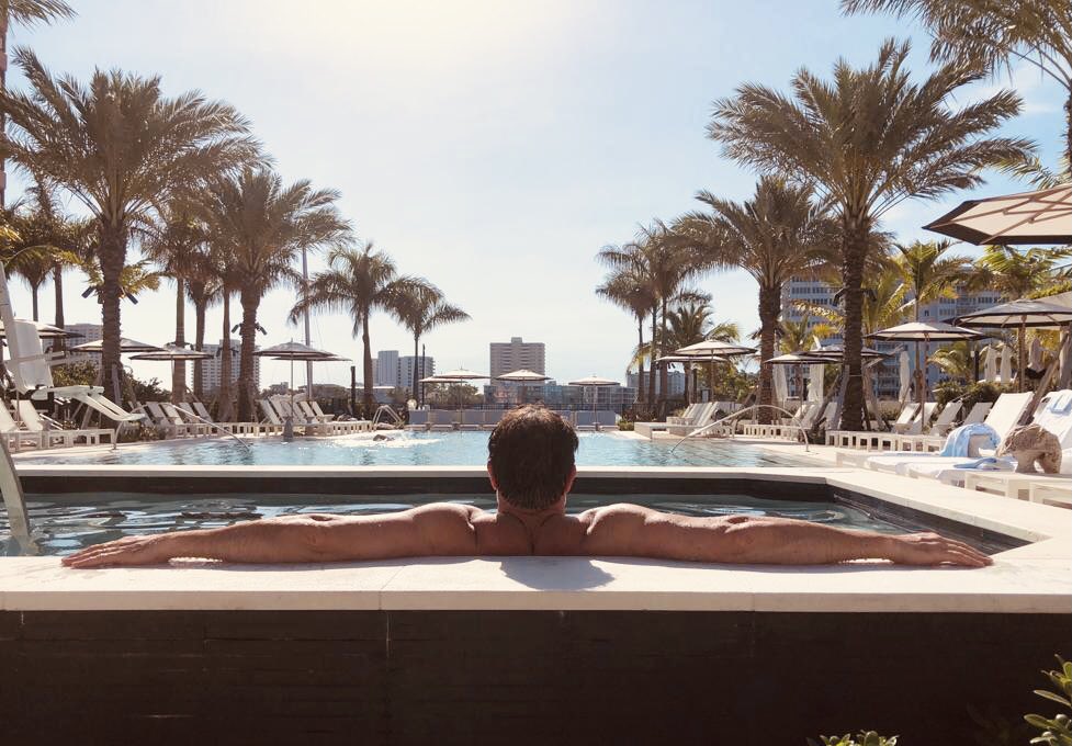 A bit of R&amp;R at <a href="/TheBocaRaton/">The Boca Raton</a> here in Florida after a busy couple of weeks. Heading back to Tulsa later this afternoon before I fly back to Europe to present next week. 

#bocaraton #florida #chillin #keynotespeaker