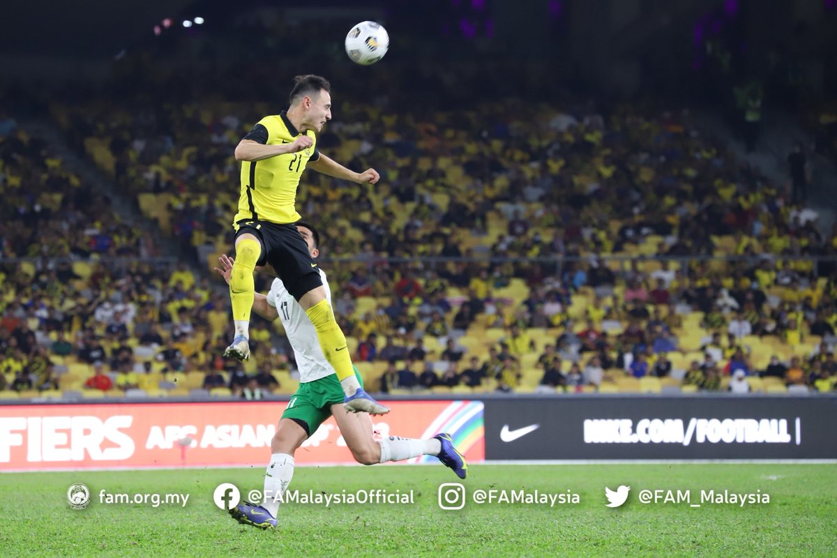FAM_Malaysia's tweet photo. Keputusan Masa Penuh

Kumpulan E • Kelayakan Piala Asia 2023 | Rabu, 8 Jun 2022

TURKMENISTAN 🇹🇲 1-3 🇲🇾 MALAYSIA

⚽️ Altymyrat Annadurdyyev 38'
⚽️ Safawi Rasid 11' Faisal Halim 16' La'Vere Corbin-Ong 45'+2

#FAM #HarimauMalaya #ACQ2023 https://t.co/UUPKDSZ5pB