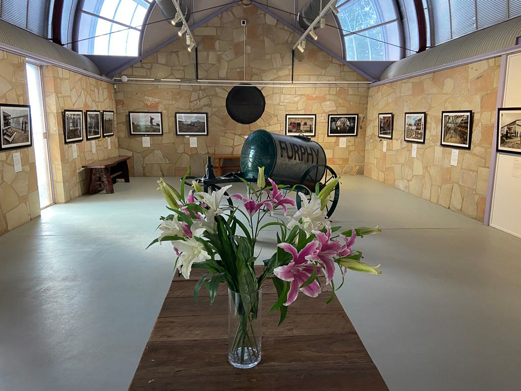 IAlderman's tweet image. Great new display for #recoveringthepast in #HughSawreyGallery,longreach,QLD. Located within #Australianstockmanshalloffame and soon to be viewed by its 81,000th visitor, am still amazed at the ongoing success of the work!
#dovosedee #recoveringthepast