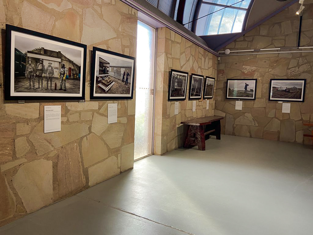IAlderman's tweet image. Great new display for #recoveringthepast in #HughSawreyGallery,longreach,QLD. Located within #Australianstockmanshalloffame and soon to be viewed by its 81,000th visitor, am still amazed at the ongoing success of the work!
#dovosedee #recoveringthepast