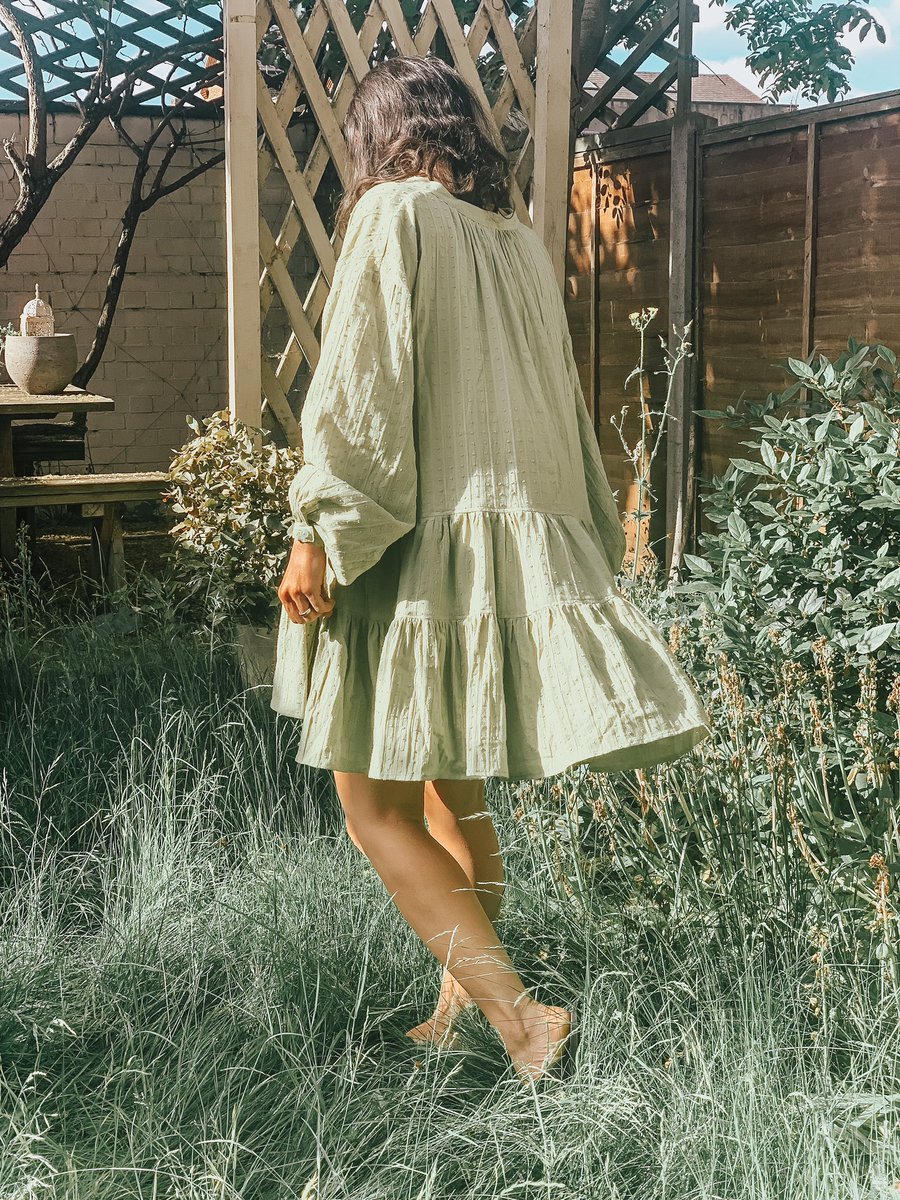 FashionFrappes's tweet photo. Introducing @jamabyff 😃

Perfect as sleepwear, casual wear, summer night out wear - anywhere you want to be comfortable but chic. 

Have a look at the collection here: https://t.co/NF8G2iUunE 

Send through a DM/ email on fashionfrappes@gmail.com if you have any questions! https://t.co/wknvf4MFXD