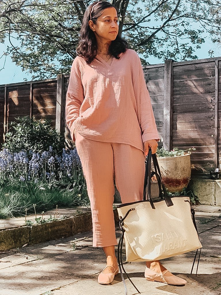 FashionFrappes's tweet photo. Introducing @jamabyff 😃

Perfect as sleepwear, casual wear, summer night out wear - anywhere you want to be comfortable but chic. 

Have a look at the collection here: https://t.co/NF8G2iUunE 

Send through a DM/ email on fashionfrappes@gmail.com if you have any questions! https://t.co/wknvf4MFXD