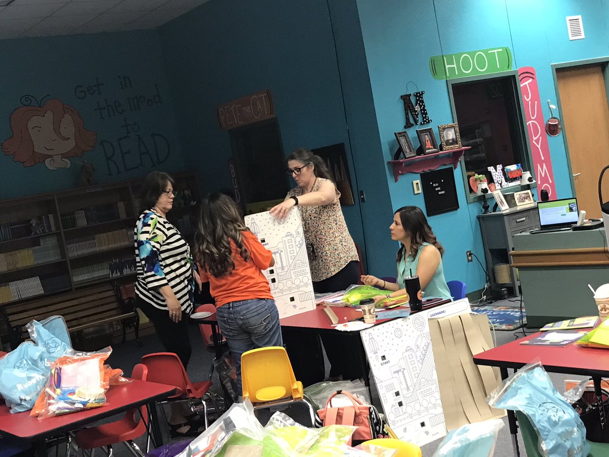 AAS_ECISD's tweet photo. Camp Sip Elementary PD- teachers putting together their Marble Arcade! Applied physics for elementary kids!! #campsip2022 @JaimeMi50367314 @ECISD_T2L @drliliananez https://t.co/LJvEH6f11B