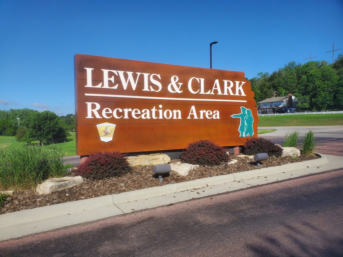 kf0czd's tweet photo. Operating the club call today (W0ZWY) for the Lewis and Clark Trail on the Air special event from sunny South Dakota! 73
#lctota https://t.co/mNg38Wr9lU
