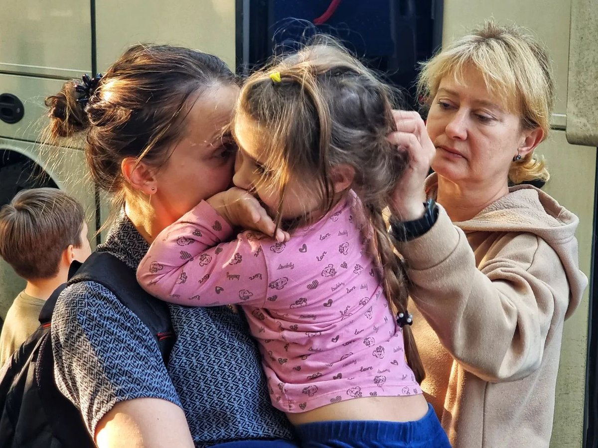 The MTWU together with ITF SEAFARERS 'TRUST and VGROUP continues to organize free evacuation flights to Romania for the families of Ukrainian seafarers.
 ⠀
During the project we sent about 400 people from Odessa.