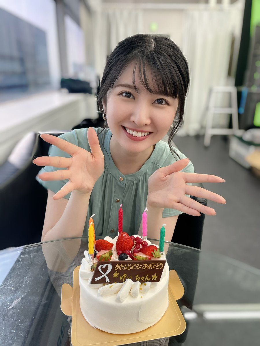 ppaaaaapa's tweet photo. 結衣ちゃん26歳の誕生日おめでとう��ざいます🎉 https://t.co/1RfO7KVpDI