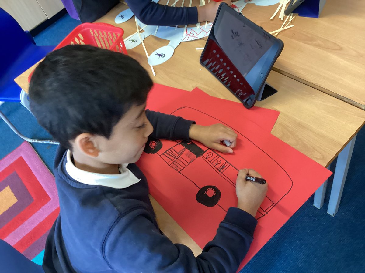 MayflowerSch's tweet photo. Display making for our Tower Bridge Cat display wall! Can you spot the landmarks? #ks1 #towerbridgecat #teedobinson #ofili https://t.co/DyAoNi7fa8
