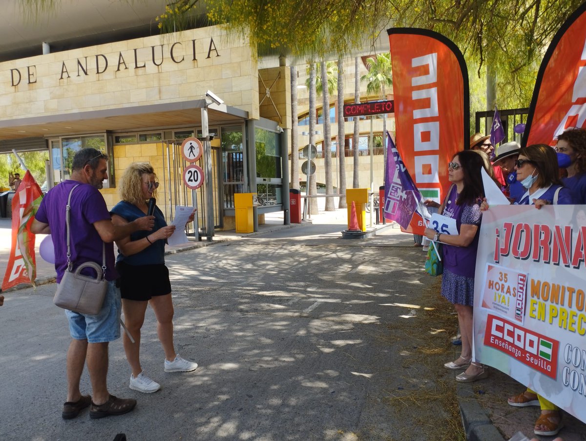13_mdm's tweet photo. Porque lo dijimos y lo https://t.co/3o0vzxN5Vo ESTO NO SE ARREGLA, HUELGA en la Consejería de @EducaAnd.Asi nos hemos visto hoy #MonitoresEnLucha personal laboral de l @AndaluciaJunta del Sr. @JuanMa_Moreno @CCOOEnseMalaga @ccooandalucia https://t.co/EVDB9wcI9f