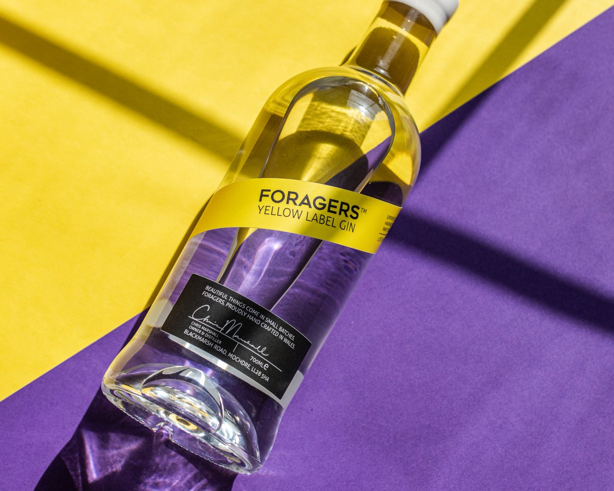 Whisky_Merchant's tweet image. "Flamboyant aromas of Angelica and fennel. Taste evolves to show some stewed apple sweetness. A heated finish that does have length."

@ForagersGin Yellow Label 🔹 bit.ly/3xd5DR7