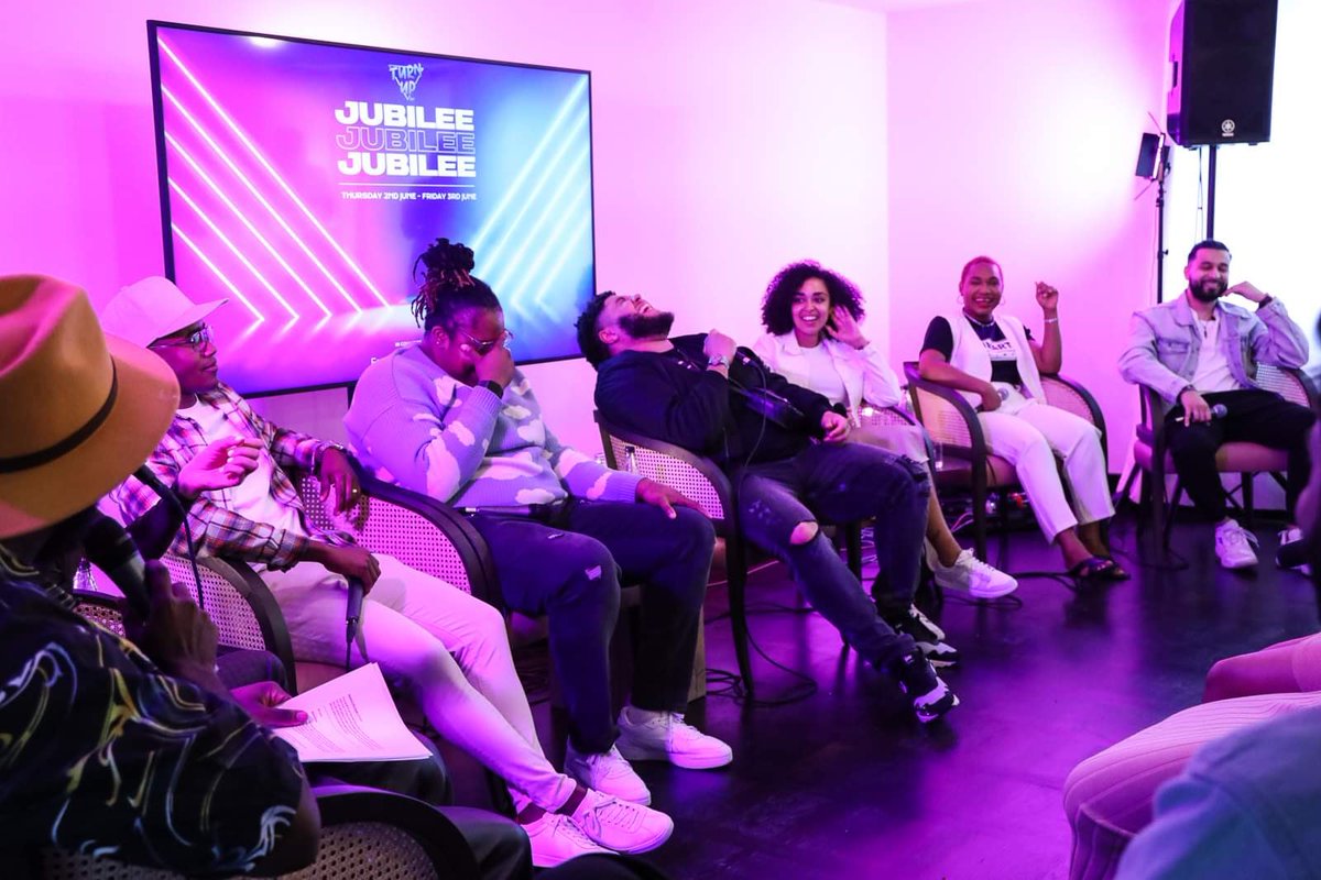 TurnUpBC's tweet photo. Guess what was said here… 🤣🤣

Reliving our fantastic Creative Panel Talk that CLEARLY brought smiles to plenty of faces 😅

#CreativeJubilee #LottoGoodCauses 
#PlatinumJubilee #Celebrate2022 #LetsCreate #HackneyJubilee #TowerHamlets #Newham @UKCF_tweets @ace_national https://t.co/7LsLlJFWJ7