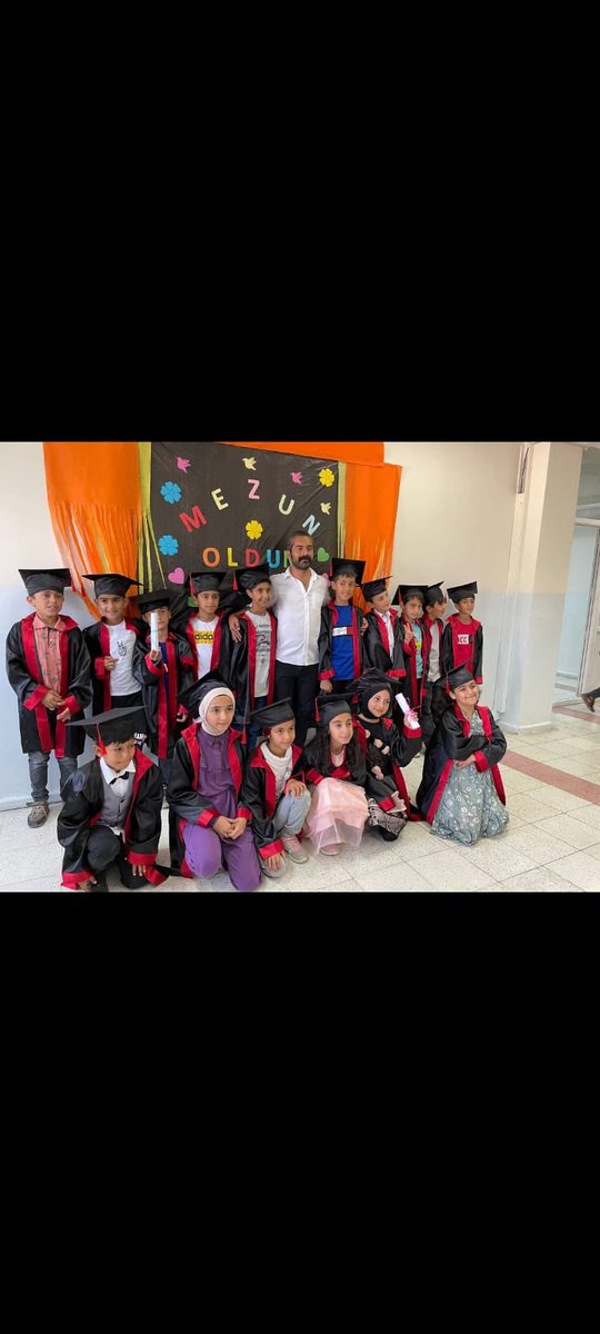çeltiksuyu (@sabah_gazetesi) on Twitter photo 4. Sınıf öğrencilerimizin mezuniyet heyecanı☺️🌟 Sınıf Öğretmenimiz Veysel Sinen’e, Rehber Öğretmenimiz Selma Gelen’ e ve katkılarından dolayı @bingol_doga Bingöl Doğa Kolejine teşekkür ederiz. <a href="/bingolmem/">Bingöl MEM</a> <a href="/FuatIstemi/">Fuat İstemi</a> 4. Sınıf öğrencilerimizin mezuniyet heyecanı☺️🌟 Sınıf Öğretmenimiz Veysel Sinen’e, Rehber Öğretmenimiz Selma Gelen’ e ve katkılarından dolayı @bingol_doga Bingöl Doğa Kolejine teşekkür ederiz. <a href="/bingolmem/">Bingöl MEM</a> <a href="/FuatIstemi/">Fuat İstemi</a>