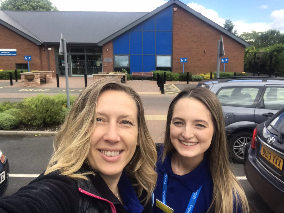 UlaUlaz13's tweet photo. Visiting other DCHS sites @DCHStrust and sharing the Wellbeing Activities and Support offer @UHDBWellbeing with the lovely Community Nursing Team in Heanor 🥰 #colaborating #lookingafterourpeople @JoinedUpCare @Maiasimpsonll https://t.co/TjfmUSTwdJ