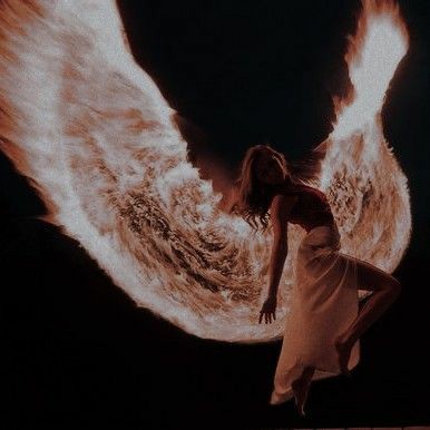 YamurKu70788145's tweet image. Işığa yalnızca sönmeye başladığında ihtiyaç duyarsın Güneşi yalnızca kar yağmaya başladığında özlersin onu sevdiğini yalnızca gitmesine izin verdiğinde anlarsın. #amenta