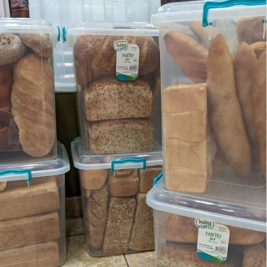 As you may know, all of our bakeries donate unsold goods to local charities at the end of every day. But what does this actually look like? 

Well, in just 2021 alone @COBSHighway10Eglinton donated over $430,000 of fresh products to various charities in their community!