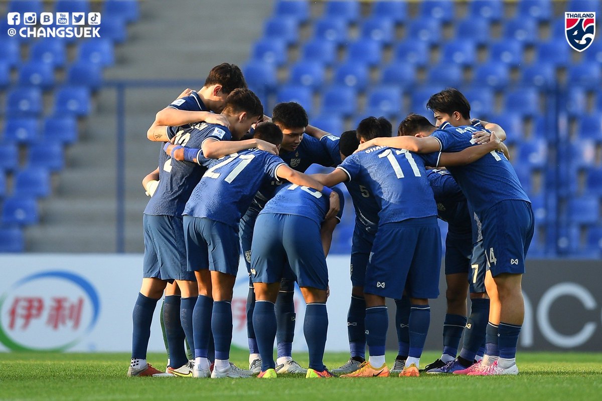 Changsuek - ฟุตบอลทีมชาติไทย tweet media