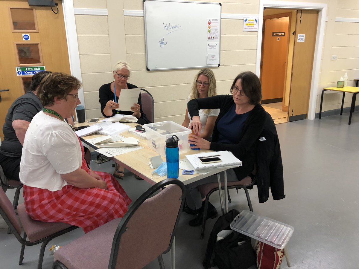 CatherineAberyW's tweet photo. So good to be back teaching QSIR face to face - Cohort 7, Day 2 Measurement for Improvement, Model for Improvement and PDSA #QSIR @ACT2improve @DCHFT  @COO_Anita @tinahynch https://t.co/4IDp3Cyip7