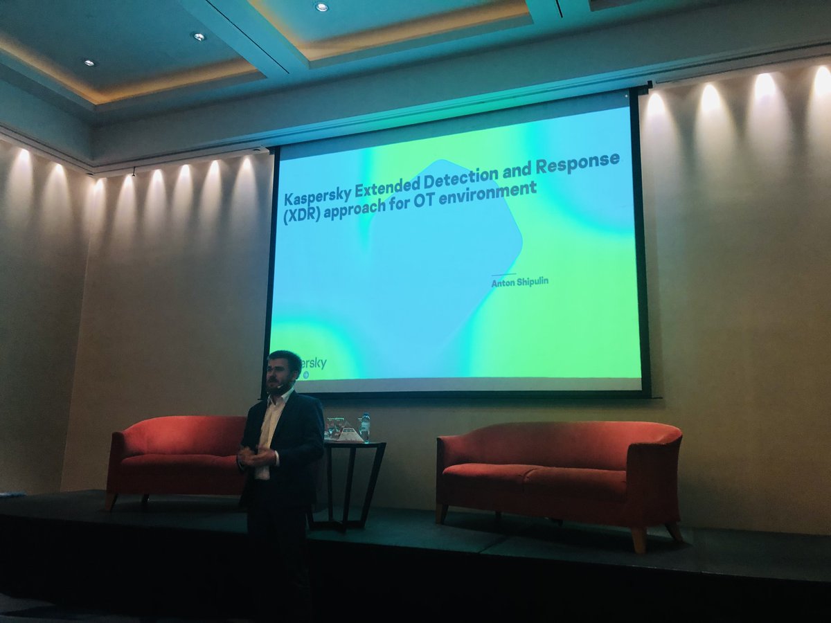 Anton Shipulin de <a href="/KasperskyICS/">Kaspersky Industrial CyberSecurity</a> nos habla sobre el enfoque extendido de detección y respuesta para los entornos OT en #CCIcon22 #BuenosAires 
#ciberseguridad #industrial 
<a href="/kaspersky/">Kaspersky</a> 

cci-es.org/activities/cci…