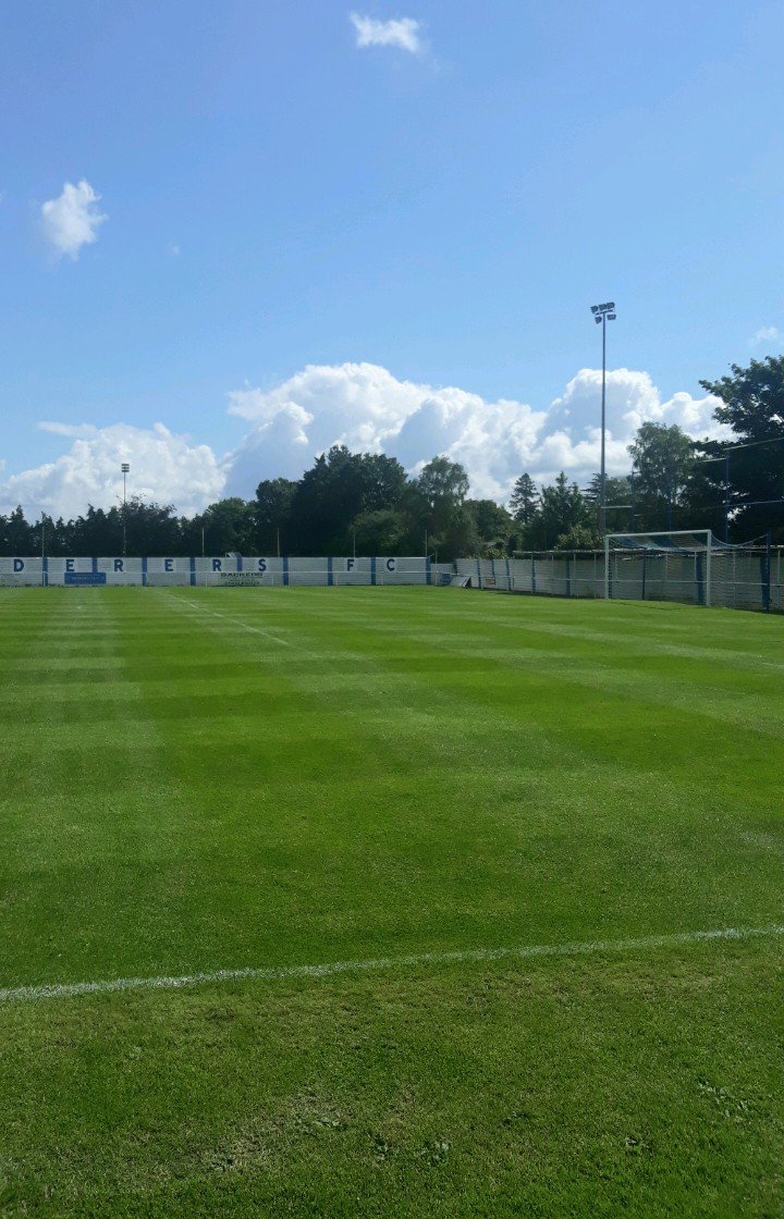 _IWFC's tweet photo. Our NEW Women's team will be holding an open training session on Thurs 16th June at IWFC 7-8 pm. Anyone interested in joining come along or follow contact details on their twitter for more.

@IWWomenFC also looking for a kit sponsor. Great opportunity to support local women's ⚽️ https://t.co/FOIQN375wT