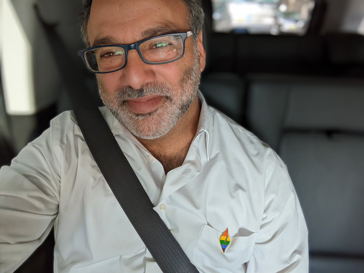rabbicreditor's tweet photo. On the run. Always proud. @ujafedny #Pride #pridemonth #HaveTorah #WillTravel https://t.co/Ak3WgOLRRj