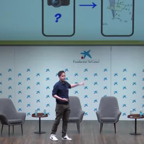 Para captar la atención del público en las "nuevas redes", tienes que plantear una pregunta interesante al principio.

¿Cómo funcionan los contenido patrocinados?
Conviene explicar la tecnología novedosa, hay agencias de representación de influencers... 

<a href="/lavidadetomas/">La Vida de Tomás</a> #CnR22