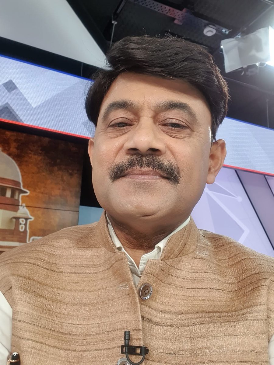 एक ताज़ा चित्र आप सबके साथ साझा कर रहा हूँ ----