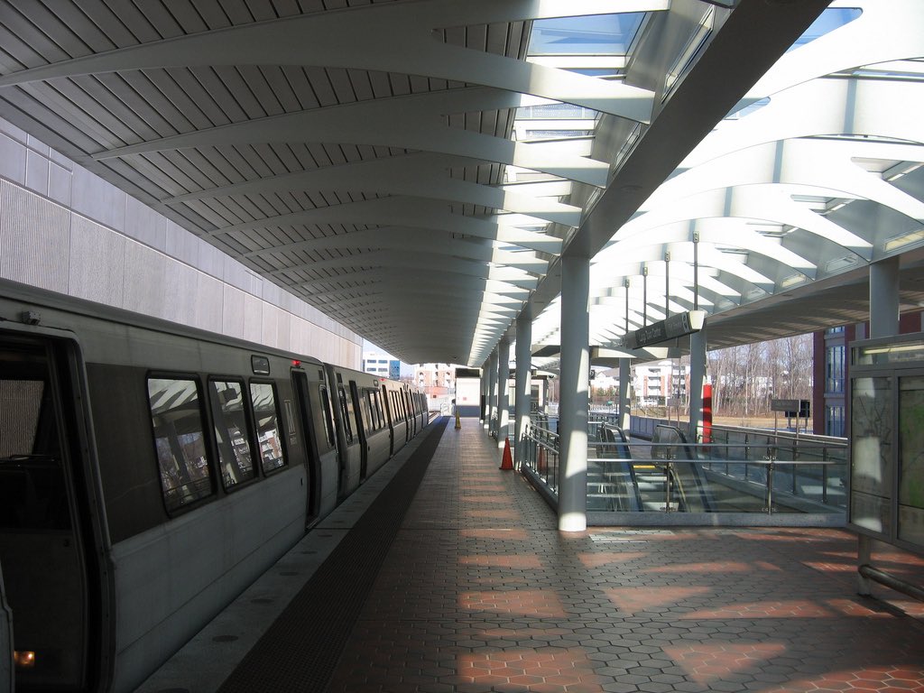 TheVelocityComp's tweet image. Metro Aims To Reach 20 Agreements With Developers By 2032, Spurring 31M SF Of New Construction. #PRINCEGEORGESPROUD Read more at bisnow.com/washington-dc/…